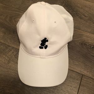 Disney baseball hat (Nike)